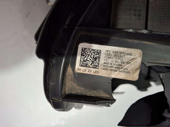 фото №9, Dodge charger 2 рестайлинг лампа полный led правый правая фара usa 68570304ab