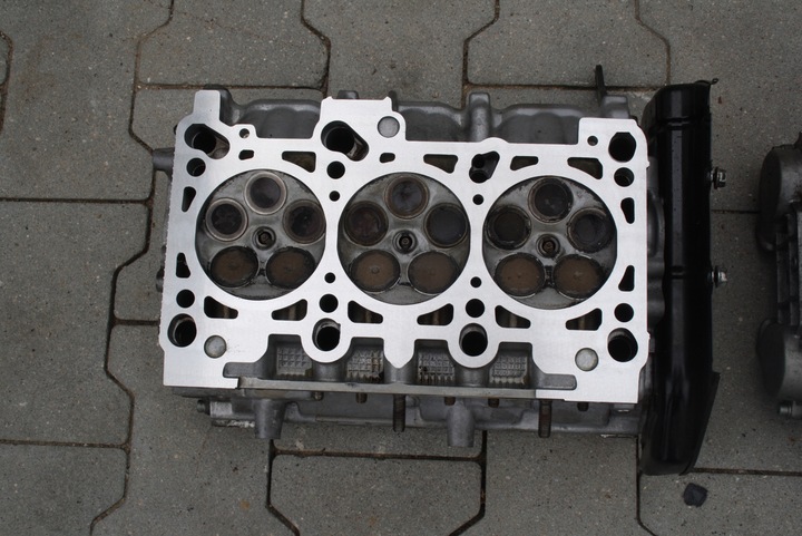 фото №1, Audi a4 b6 b7 головка двигуна ліва 3.0 asn