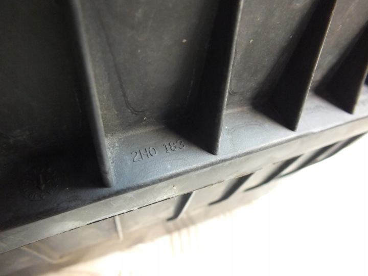 фото №13, Vw amarok i 2hs2 корпус фільтра повітря 2h0129620b 2.0 bitdi