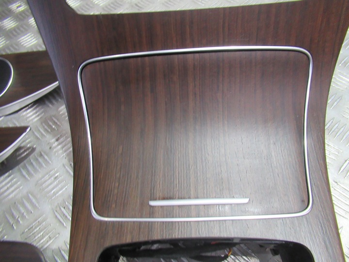 фото №9, Mercedes glc suv w253 рестайлінг планки декори панелі консолі двері тунелю комплект