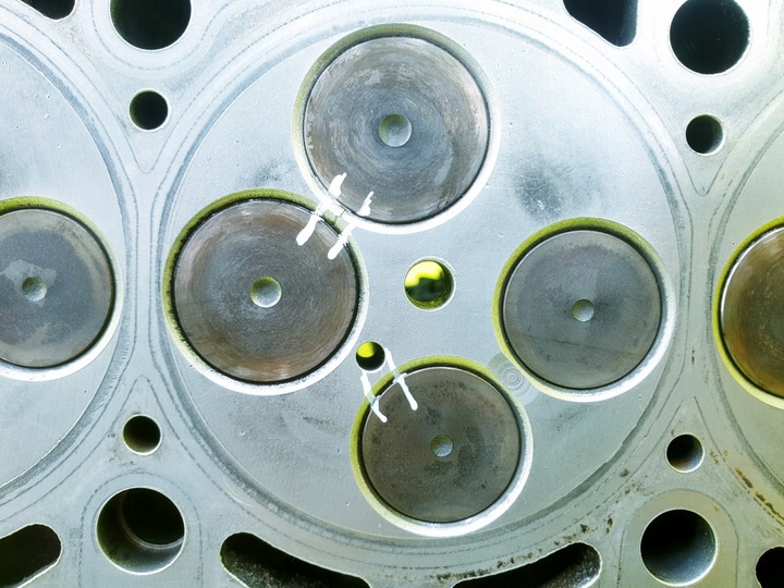 фото №10, Головка a3 8p touran caddy octavia ii golf v 2.0 tdi 16v 03g103373a