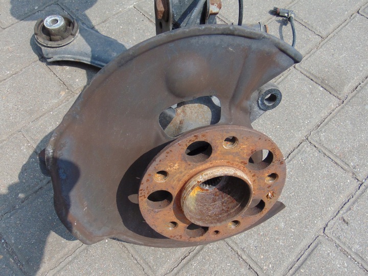 фото №7, Mcperson левый перед поворотный кулак mercedes w168 рестайлинг