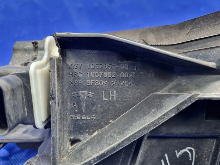 фото №8, Tesla модель s 16- левая жалюзи заборщик воздуха оригинал 1057581-00-g