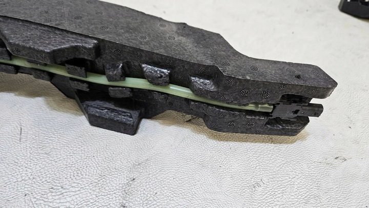 фото №10, Піна абсорбер бампера перед датчик пішоходів bmw 5 g30 g31 рестайлінг 8098671