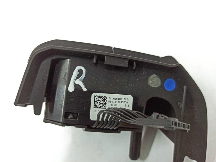 фото №10, Кнопки кермо mercedes-benz r w251, v251 a2518210251 3.0l дизель