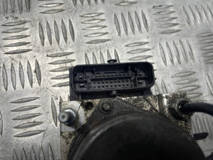фото №6, Насос модуль керування abs 0265800162 peugeot bipper 1,4hdi