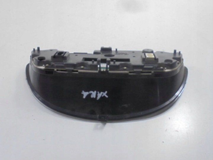 фото №8, Citroen xsara 97-00 панель приладів 2.0hdi p9639709580b