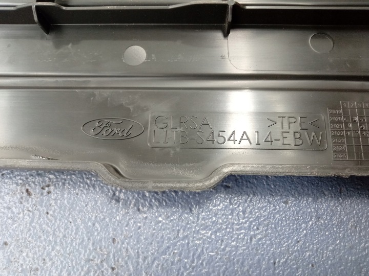 фото №4, Puma ii mk2 підлога гумова накладка багажника l1tb-s454a14-e