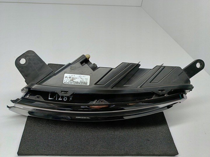 фото №9, Citroen c3 iii 16- лампа ліва світло drl ліві перед led oem 9823313080