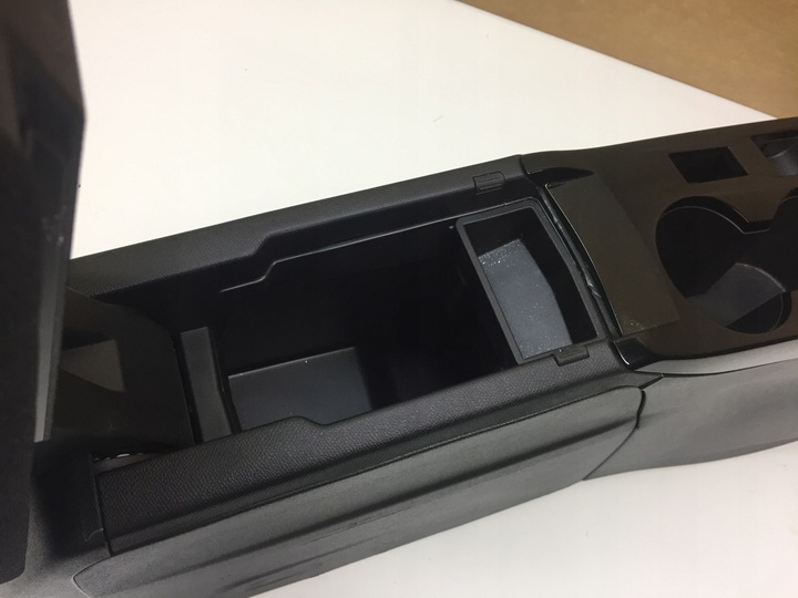 фото №7, Peugeot 2008 ii туннель средний подлокотник европа