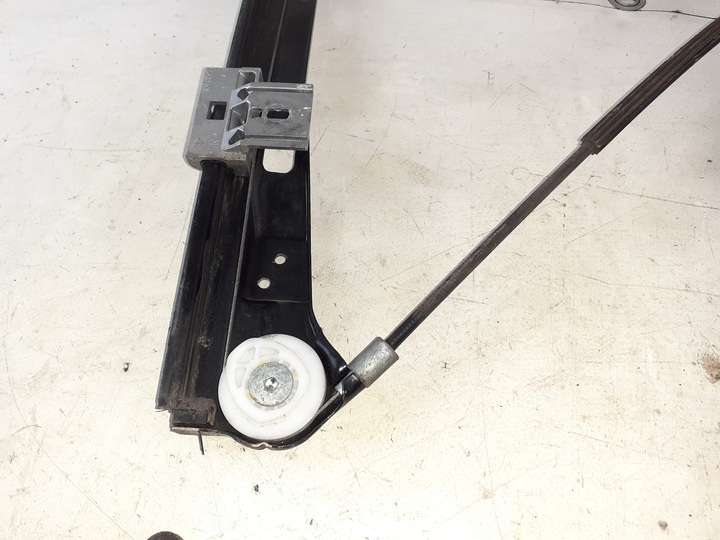 фото №10, Mercedes w203 cl підйомник праві перед a2037202646