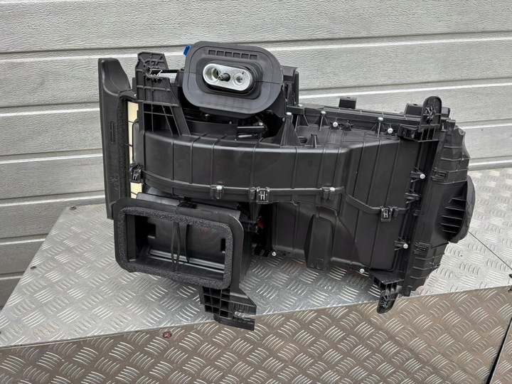 фото №5, Rivian r1t r1s обігрівач комплектна pt00001842-h