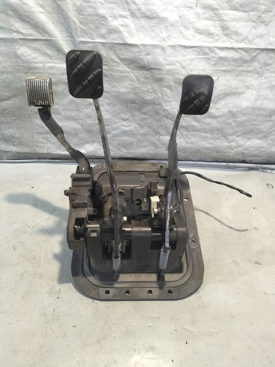 фото №13, Педаль зчеплення газу гальма renault premium 450 dxi