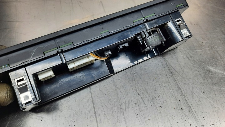 фото №8, Панель кондиционера 4126707 bmw e46 1.8b 03r