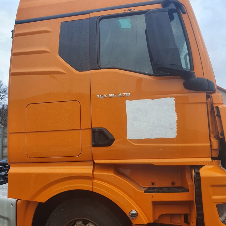 фото №6, Man tgx tg3 коробка акумуляторів 81.41860-6147