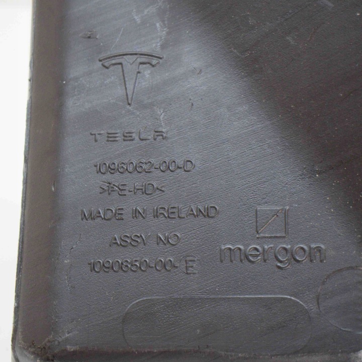 фото №8, Бачок омывателя tesla модель 3 109085000e 11265444 258kw 2018