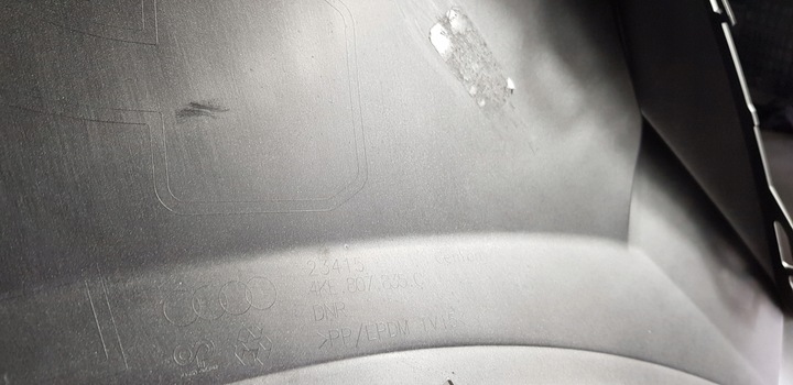 фото №14, Audi e-tron накладка спойлер бампера зад 4ke807835c