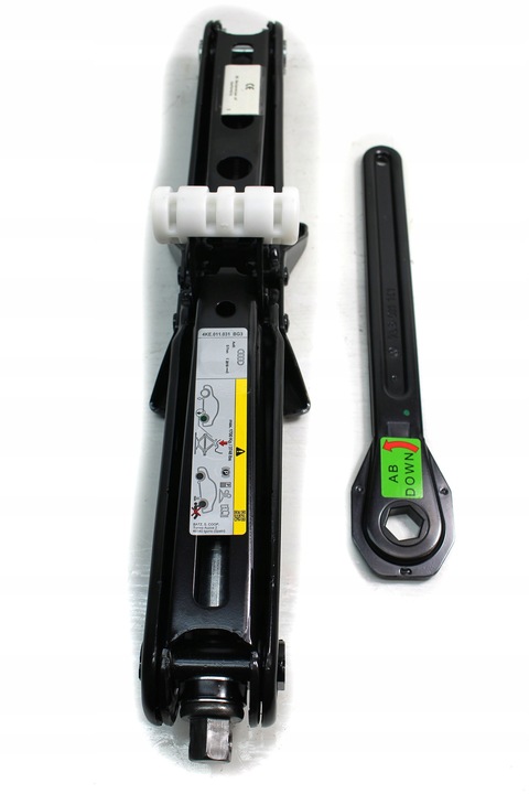 фото №7, Audi q8 e-tron подъемник домкрат 4ke011031 4ke 011 031 автомобильный etron 7l