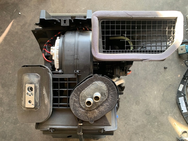 фото №7, Renault scenic iv отопитель воздуходувка европа 272705673r