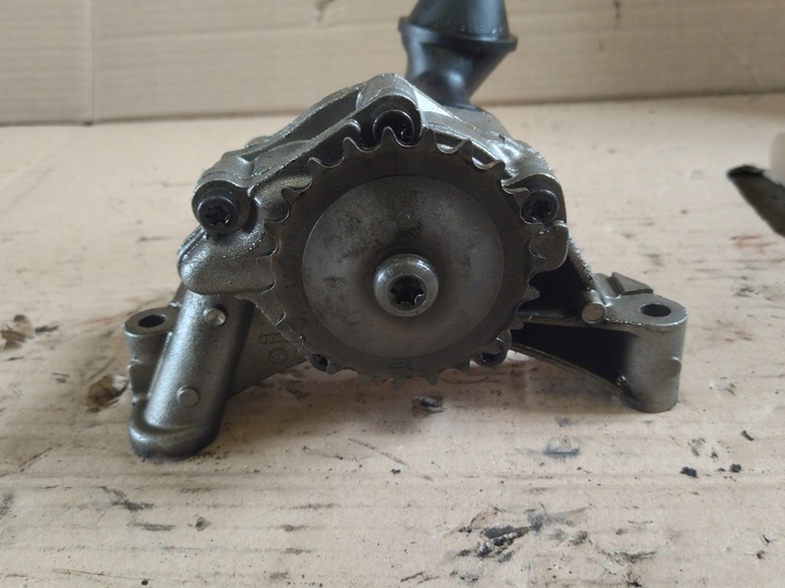 фото №9, Насос масляна - vw audi - 2.0 tdi | 038115105c