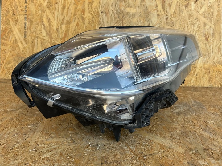 фото №8, Bmw x5 f15 2016 лампы передние