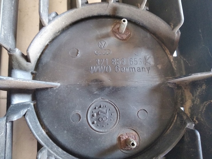 фото №9, Решётка решётка радиатора vw passat b2 79-85 321853653k оригинал.