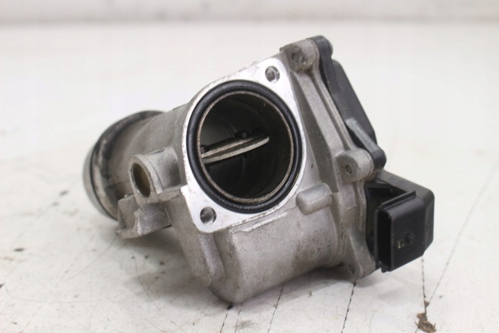 фото №6, Дроссельная заслонка 8200614985 renault megane iii 1.5 dci