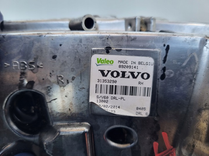 фото №6, Volvo s60 ii v60 рестайлинг переднее галоген правые перед пассажира led drl 31353290