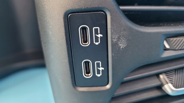 фото №6, Bmw x1 u11 sdrive18i 23r решётки воздуховод защита туннеля среднего 9473179