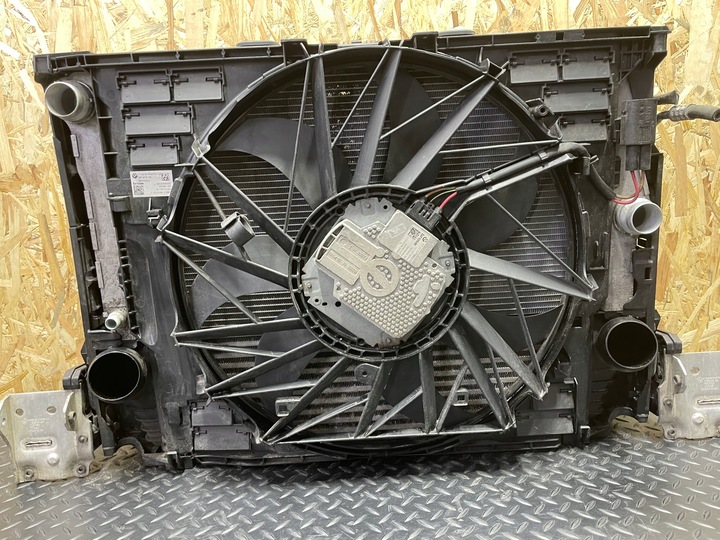 фото №8, Комплект радіатор радіатор вентилятор bmw f10 f11 n57 3.0d автомат