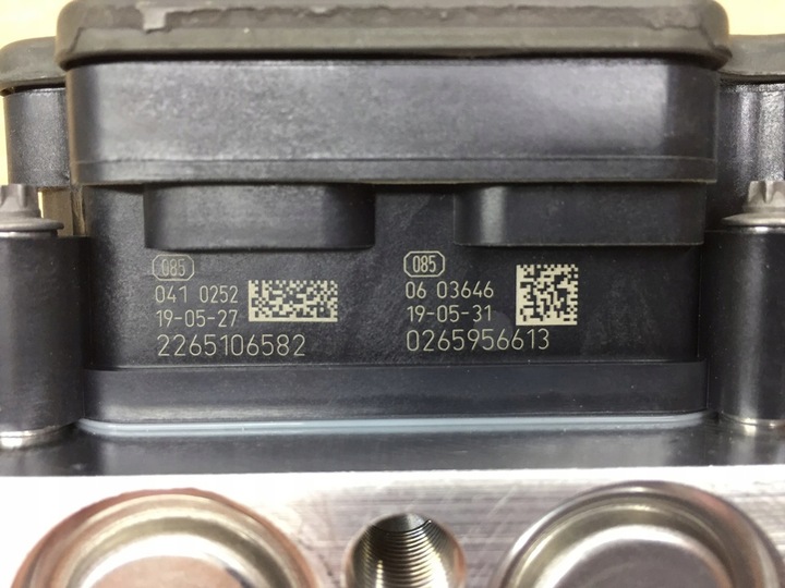 фото №9, Насос тормозная abs a2059002944 0265292137 do mercedes benz класс c w205