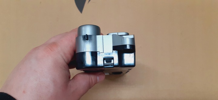 фото №12, Ford galaxy mk3 06-10 r. панель воздуховод кондиционера na зад 3 ряд дорестайлинг