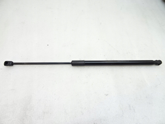 фото №1, Kia sportage iv праві амортизатор телескоп задньої кришки багажника 81780-f1000