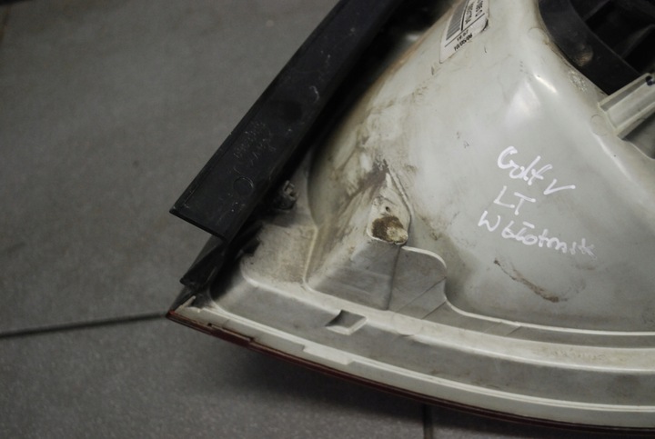 фото №13, Лампа левый зад vw golf v 1k6945095q