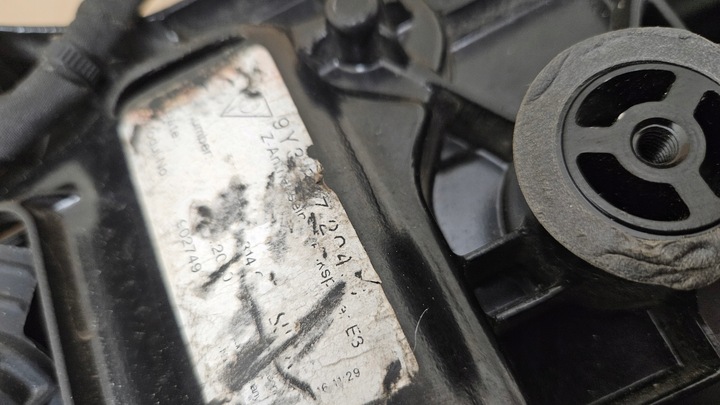 фото №9, Механизм лопасти спойлера зад porsche cayenne 9y3 9y3827204c