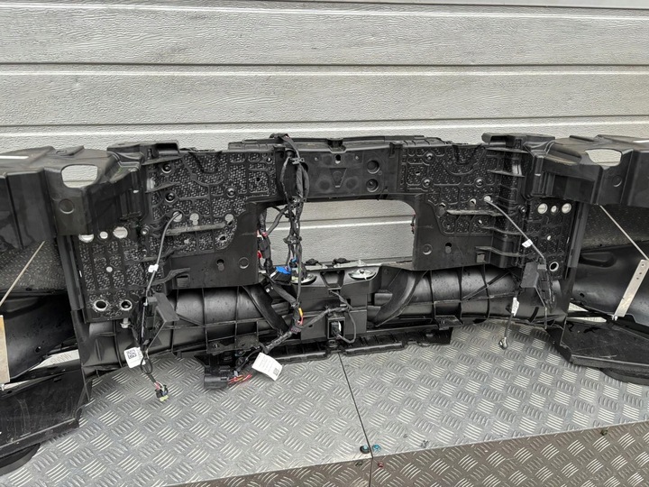 фото №13, Lucid air pas перед p11-e31000-12 p11-e33000-05 жалюзі замок