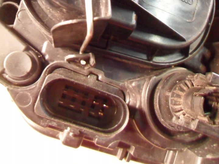 фото №15, Audi q2 16-20 лампа правая обычная 81a941004