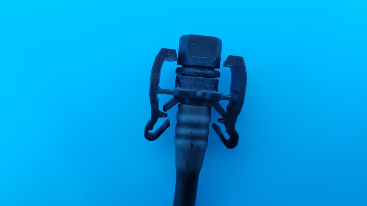 фото №12, Opel corsa f 1.2b 22r трубка  трубка системы охлаждение 9824260080