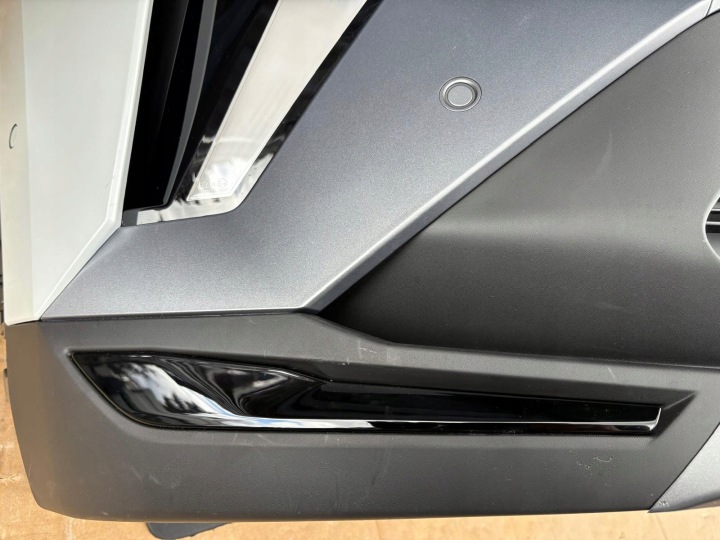 фото №7, Бампер перед передний комплектный 6xpdc renault symbioz e-tech qnc белый kame