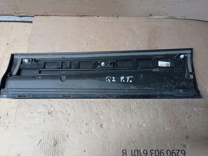 фото №5, Планка дверь правые зад audi q2