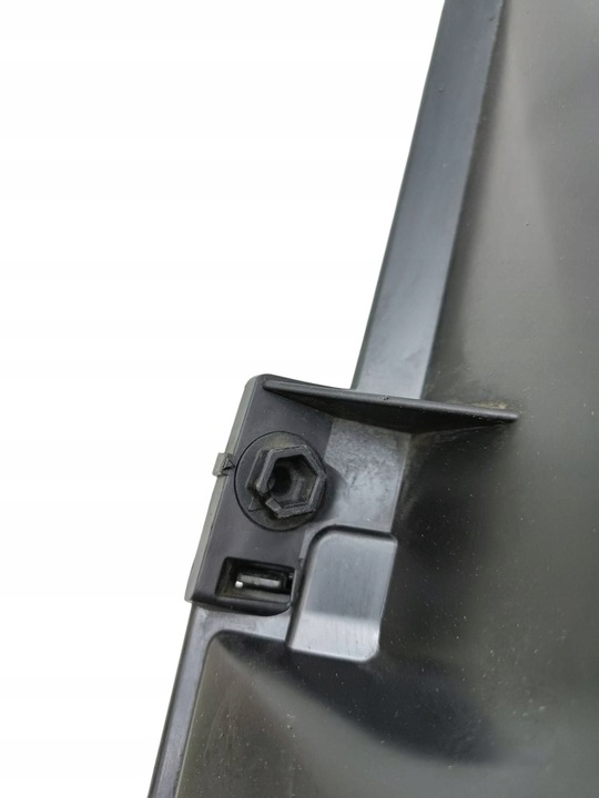 фото №9, Bmw x5 e70 2013 крышка микрофильтра кабины