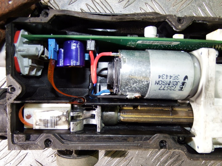 фото №3, Гальмо ручний модуль електричний renault scenic ii 8200418647 пошкоджений