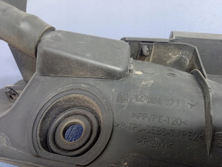 фото №6, Opel zafira c панель под лобовым стеклом 13422832