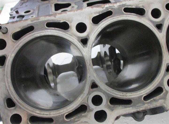 фото №10, Блок  двигуна audi a8 d4 q7 4.2 tdi v8 cds 057023g