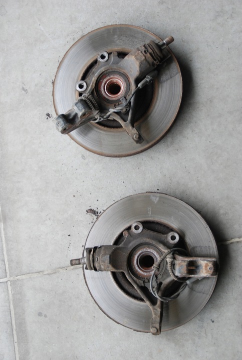 фото №4, Ступица поворотный кулак l / p перед peugeot 5008 i 14r