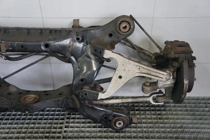 фото №5, Балка ось зад задняя подрамник тележка рычаг поворотный кулак infiniti q70 m30