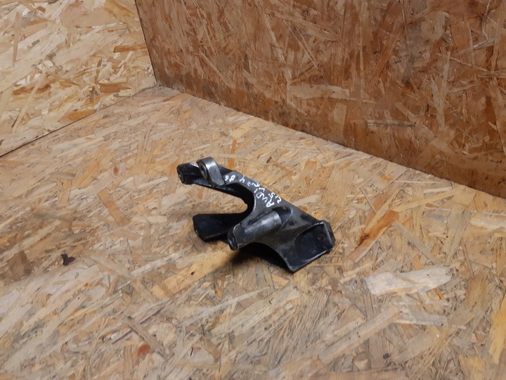 фото №7, Audi a4 b6 2.5 v6 tdi лапи двигателя