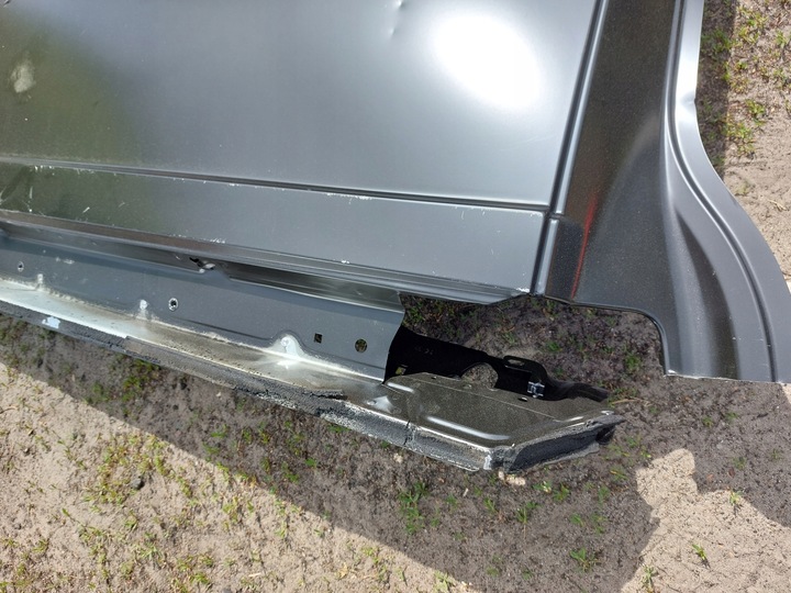 фото №6, Крыло зад правые верхняя запчасть обшивка jumpy expert iii proace vivaro c l3