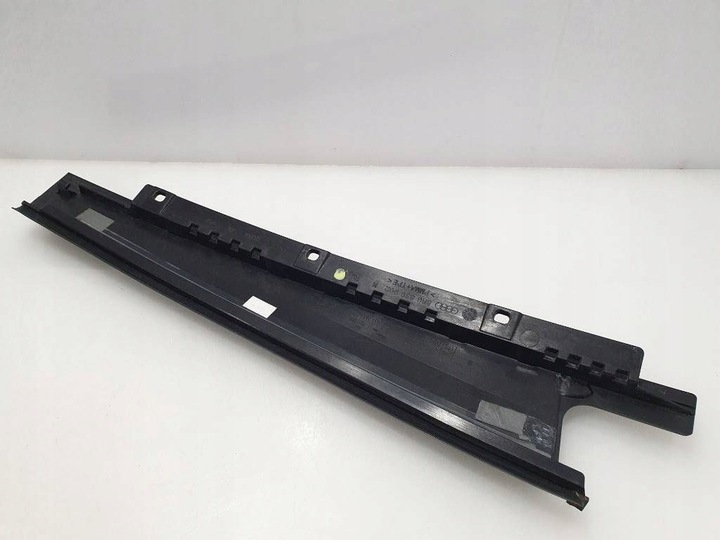 фото №9, Audi q5 09 права планка / прокладка скла двері задніх 8r0839902m