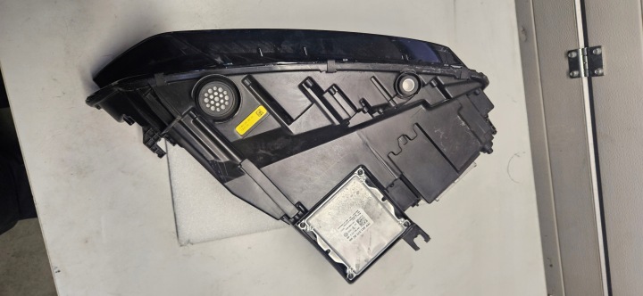 фото №16, Комплектные pr i le matrix led чёрный audi r8 4s0 4s0941034k 4s0941033k 2024r